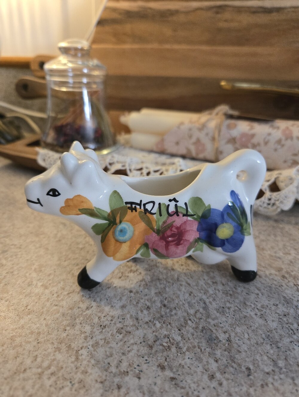 Vintage FRIÜL Ceramic Cow Creamer | Floral Hand Painted Farmhouse Cottagecore - Picture 2 of 8